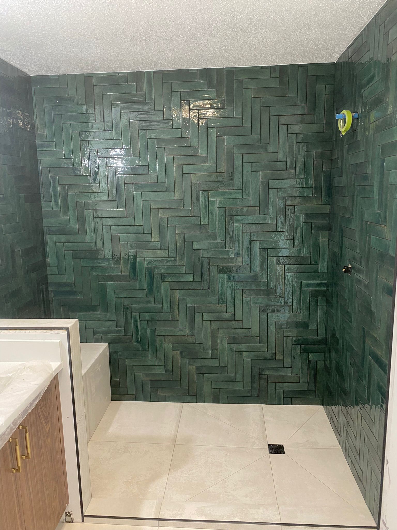 Bold Herringbone Suite